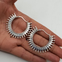 Zilveren grote spike dotted creolen