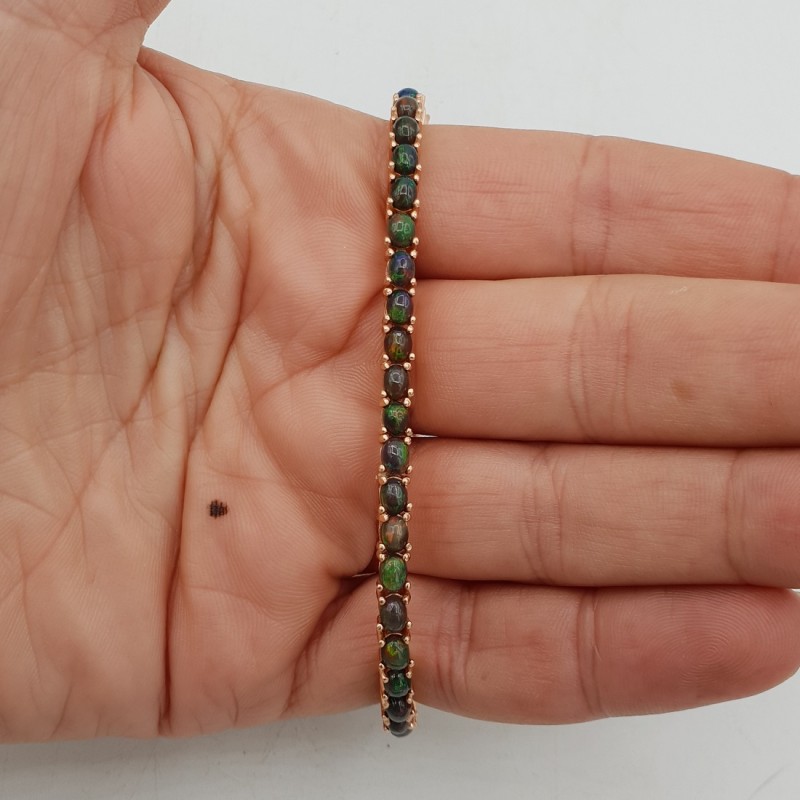 Rosé vergulde armband met zwarte Opalen