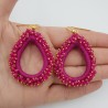 Vergulde glassberry oorbellen fuchsia roze