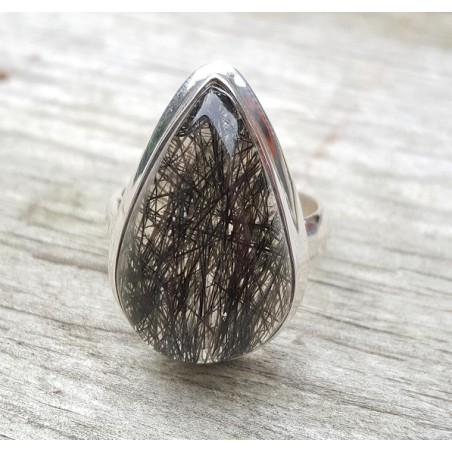 Zilveren ring gezet met druppelvormige Toermalijnkwarts 18 mm