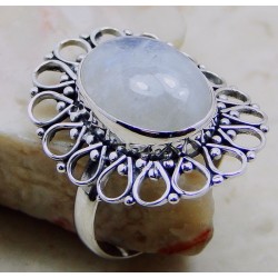 Zilveren edelsteen ring met regenboog Maansteen maat 17.3 mm