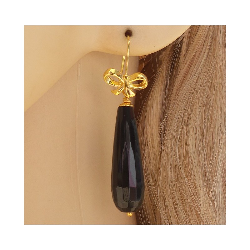 Vergulde oorbellen met smalle zwarte Onyx briolet