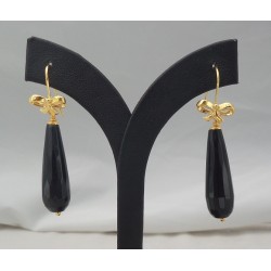 Vergulde oorbellen met smalle zwarte Onyx briolet