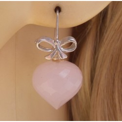 Zilveren oorbellen met roze Chalcedoon onion briolet