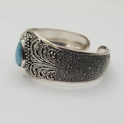925 Sterling zilveren bangle met druppelvormige Larimar