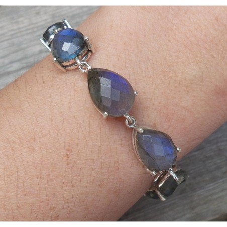 Zilveren armband gezet met druppelvormige facet Labradoriet