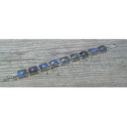Zilveren armband gezet met rechthoekige facet Labradoriet