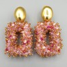 Vergulde oorbellen rechthoekige hanger mixed roze kristallen