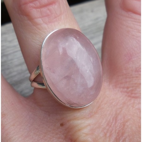 Zilveren ring ovale cabochon Rozenkwarts 18 mm