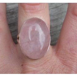 Zilveren ring ovale cabochon Rozenkwarts 18 mm