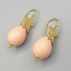 Oorbellen met zalm kleurige Parel