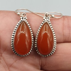 925 Sterling zilveren oorbellen gezet met rode Onyx