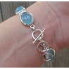 Zilveren armband gezet met ovale Chalcedoon schakels