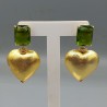 Vergulde oorbellen brushed hart en groen Crystal
