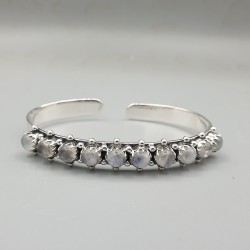 925 Sterling zilveren bangle gezet met regenboog Maansteen