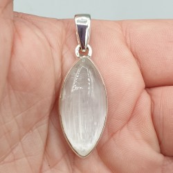 Zilveren hanger met marquise Seleniet