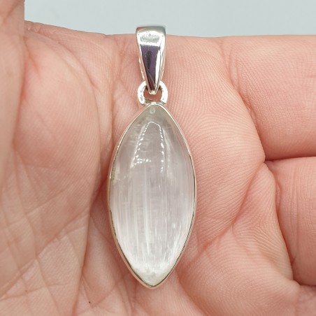 Zilveren hanger met marquise Seleniet