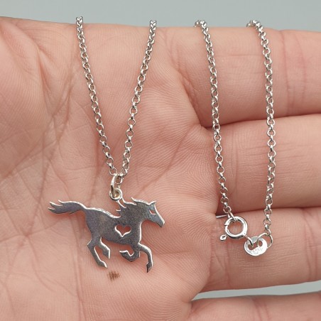 Sterling zilveren ketting met paarden hanger