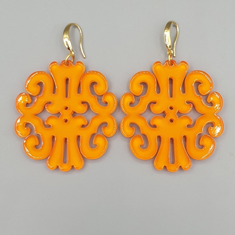 Oorbellen oranje resin hanger