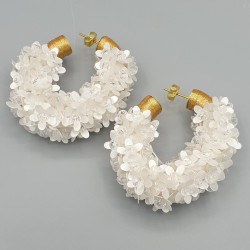 Creolen met witte bloemen sequins