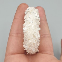Creolen met witte bloemen sequins