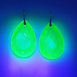 Vergulde oorbellen met vaseline Uranium glas druppel