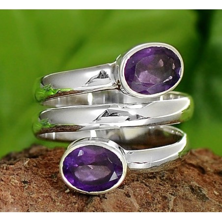 Zilveren edelsteen ring met twee Amethisten maat 16.9 mm