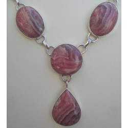 Zilveren ketting gezet met Rhodochrosiet