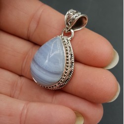 Zilveren hanger druppelvorm blauw Lace Agaat bewerkte setting