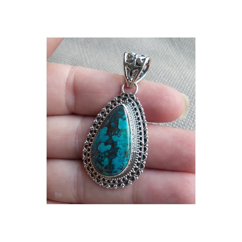 Zilveren hanger met Chrysocolla gezet in bewerkte setting