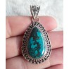 Zilveren hanger met Chrysocolla gezet in bewerkte setting