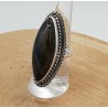 Zilveren ring gezet met marquise Labradoriet en bewerkte kop 17.3 mm