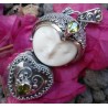 Zilveren hanger met gezicht, Peridot en doosje