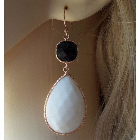 Vergulde zilveren bezel oorbellen met witte Agaat en Onyx