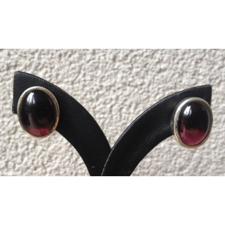 Zilveren edelsteen oorbellen / oorknoppengrote cabochon Granaat