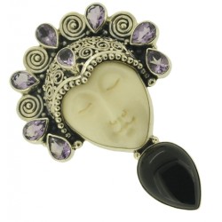 Zilveren hanger met gezicht uit been, Onyx en Amethisten