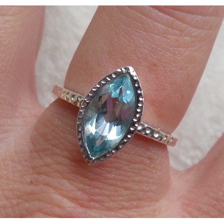 Zilveren ring gezet met marquise blauw Topaas 18 mm