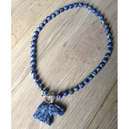 Edelsteenketting met Sodaliet en olifant hanger van Sodaliet