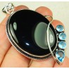 Zilveren edelsteen hanger zwarte Onyx en blauwe Topazen