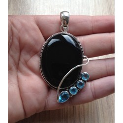 Zilveren edelsteen hanger zwarte Onyx en blauwe Topazen