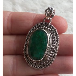 Zilveren hanger ovale Emerald gezet in bewerkte setting