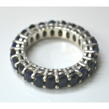 Zilveren edelsteen ring rond om gezet met Saffieren maat 19 mm