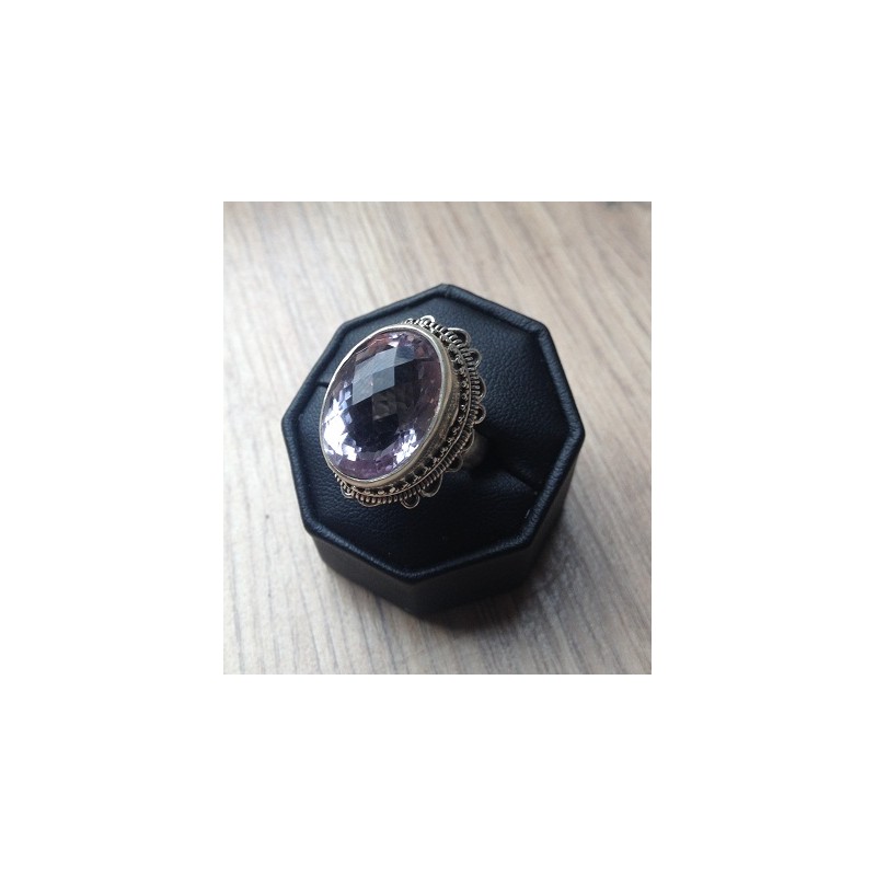 Zilveren edelsteen ring met roze Amethist ring maat 17 mm.