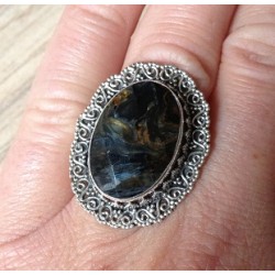 Zilveren edelsteen ring met Pietersiet bewerkte setting maat 17