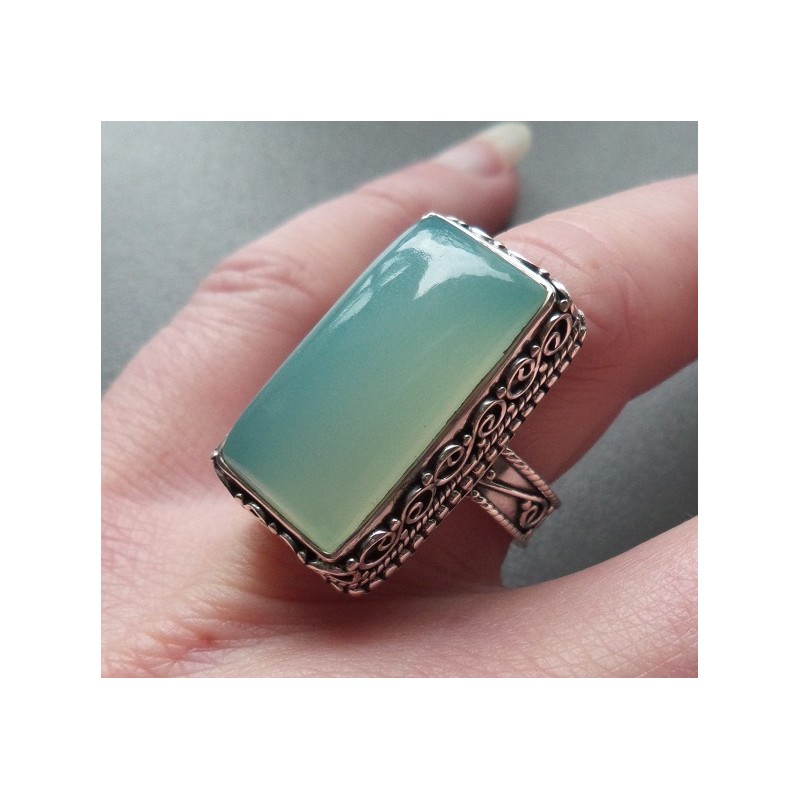 Zilveren ring rechthoekige aqua Chalcedoon bewerkte setting 17.7