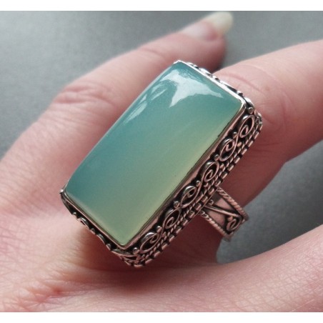 Zilveren ring rechthoekige aqua Chalcedoon bewerkte setting 17.7