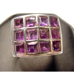 Zilveren edelsteen ring met twaalf Amethisten maat 18.5 mm