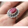 Zilveren edelsteen ring met Robijn in bewerkte setting 19 mm
