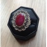 Zilveren edelsteen ring met Robijn in bewerkte setting 19 mm