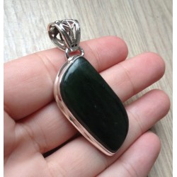 Zilveren hanger met groene Jade